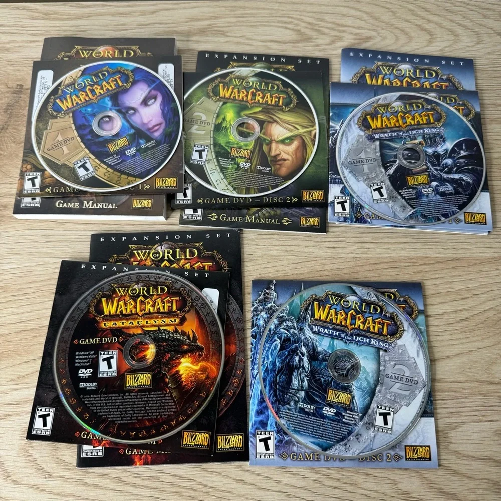 World of WarCraft Computer Game DVD ROM‎ Lot and 2 Brady Game Guides